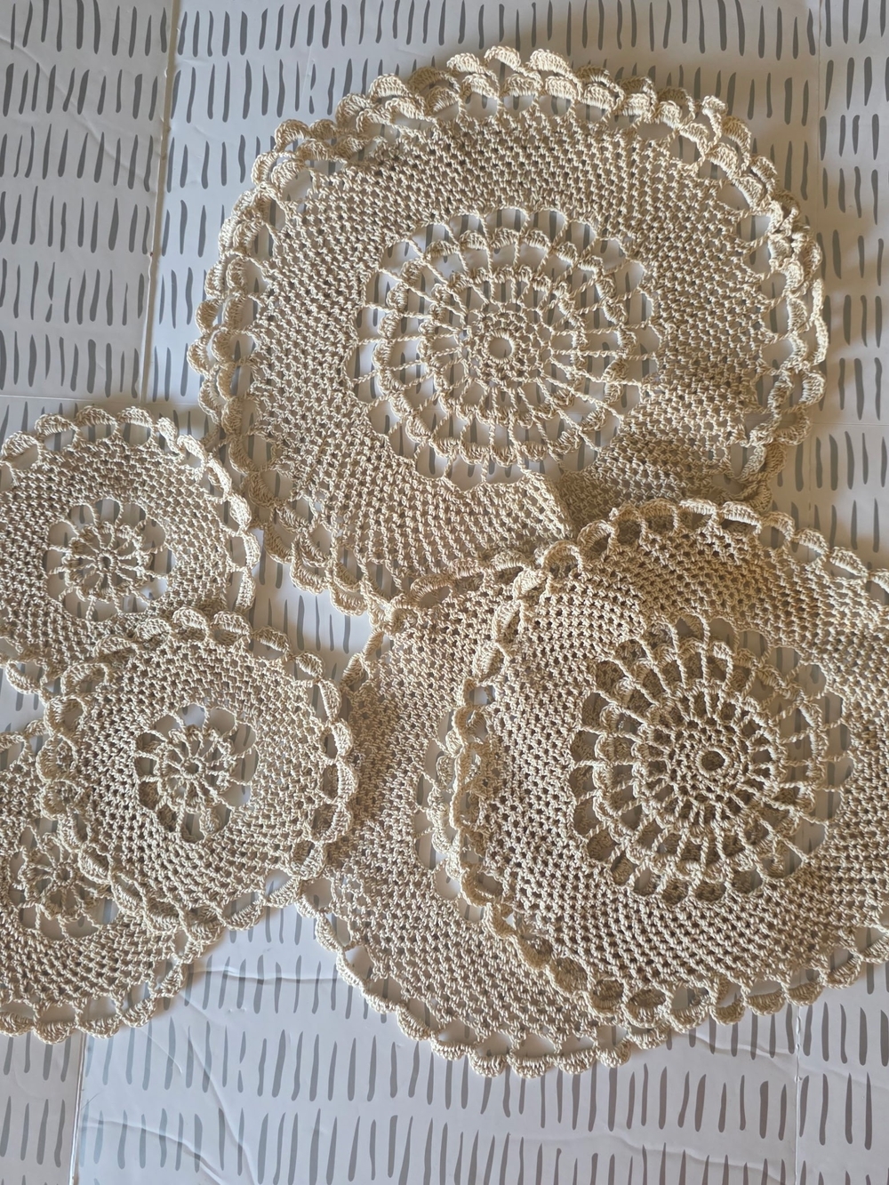 Set of 6 Vintage Cream Crochet Doilies 1 Large 2 Med 3 Small